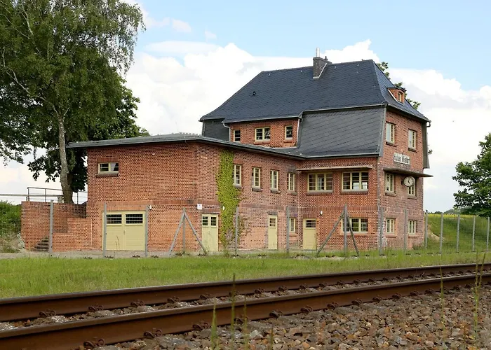 Bahnhof * Hohen Mistorf