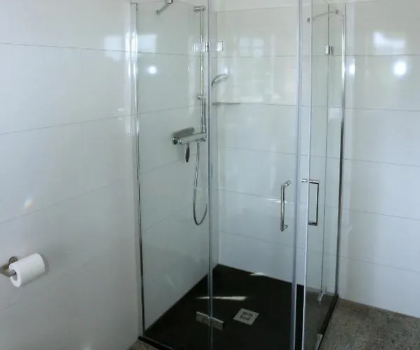 Bahnhof Lägenhet Hohen Mistorf